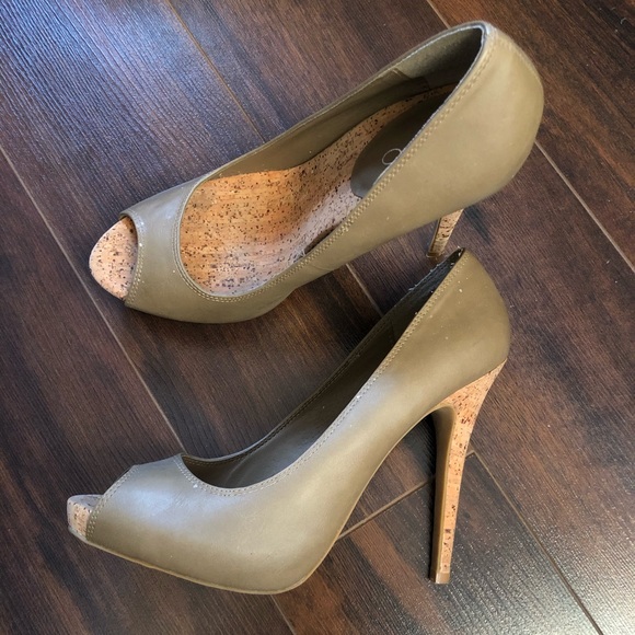 ALDO Stiletto Heel - Picture 3 of 7